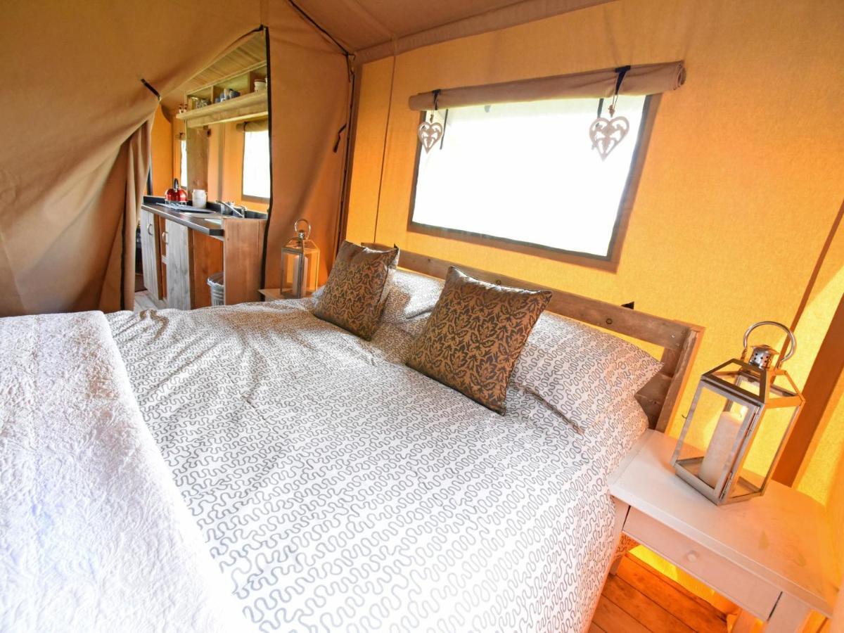 Carr'S Hill Luxury Safari Tents Denny Esterno foto